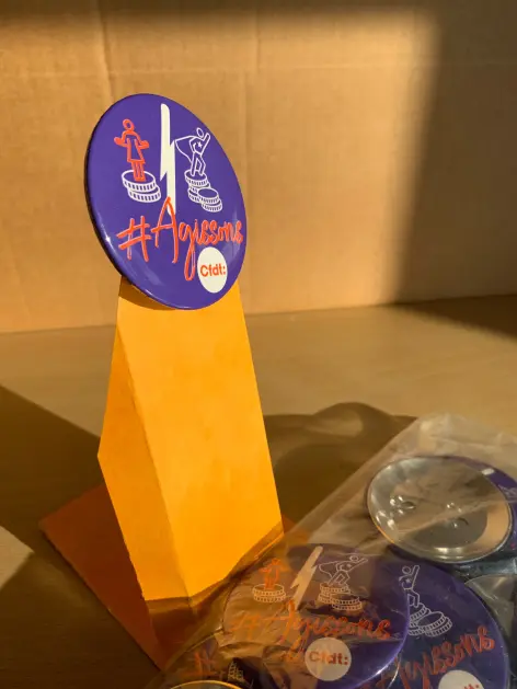Badge aux couleurs de l'action #Agissons